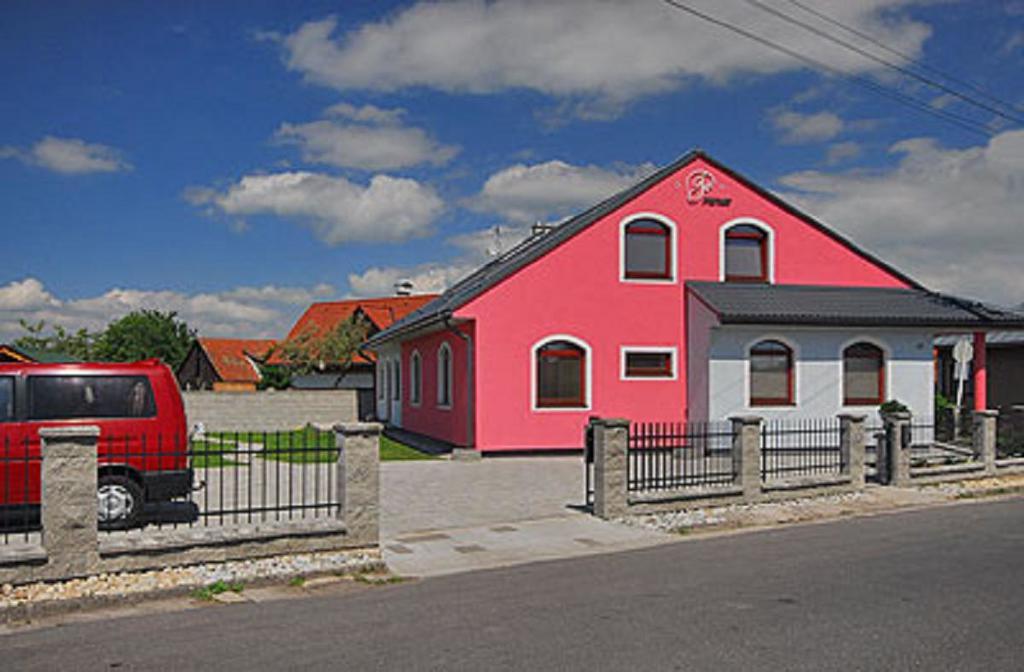 Liptovský Mikuláš Privat Teo酒店 外观 照片